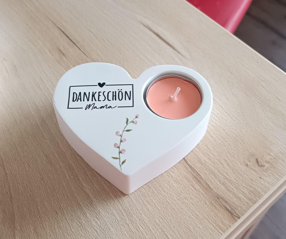 Rub On Aufkleber Muttertag A5 Warum du unsere Rub-Ons lieben wirst:  ✔ Randloser Premium-Look   ✔ Besondere Haptik   ✔ Präzise Platzierung dank transparenter Trägerfolie  ✔ Wasser- und kratzfest // Hitze- und UV-beständig   ✔ Starke Haftung auf Glas, Keramik, Holz, Raysin u.v.m.  ✔ Langlebig und hochwertig verarbeitet  ✔ Auch gewerblich nutzbar – keine zusätzliche Lizenz nötig