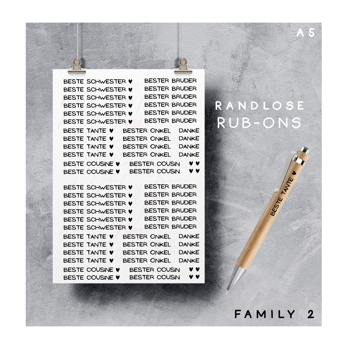 Rub On Aufkleber Kugelschreiber Family Friends& Others Mini zb Warum du unsere Rub-Ons lieben wirst:  ✔ Randloser Premium-Look   ✔ Besondere Haptik   ✔ Präzise Platzierung dank transparenter Trägerfolie  ✔ Wasser- und kratzfest // Hitze- und UV-beständig   ✔ Starke Haftung auf Glas, Keramik, Holz, Raysin u.v.m.  ✔ Langlebig und hochwertig verarbeitet  ✔ Auch gewerblich nutzbar – keine zusätzliche Lizenz nötig