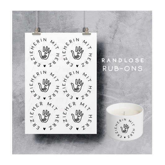 Rub On Aufkleber Erzieherin mit Herz A5 Warum du unsere Rub-Ons lieben wirst:  ✔ Randloser Premium-Look   ✔ Besondere Haptik   ✔ Präzise Platzierung dank transparenter Trägerfolie  ✔ Wasser- und kratzfest // Hitze- und UV-beständig   ✔ Starke Haftung auf Glas, Keramik, Holz, Raysin u.v.m.  ✔ Langlebig und hochwertig verarbeitet  ✔ Auch gewerblich nutzbar – keine zusätzliche Lizenz nötig