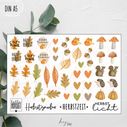 Kerzenfolie Herbst Woodland Stabkerzen Warum du unsere Kerzenfolie lieben wirst:  ✔ Edle Premium-Folie mit hochwertiger Optik  ✔ Speziell für Kerzen entwickelt   ✔ Aktivierung des Klebers ganz einfach mit Wasser   ✔ Wischfest und langlebig bei sorgfältiger Verarbeitung  ✔ Besonders elastisch – passt sich Kerzenoberfläche optimal an  ✔ Gewerblich nutzbar – keine zusätzliche Lizenz nötig