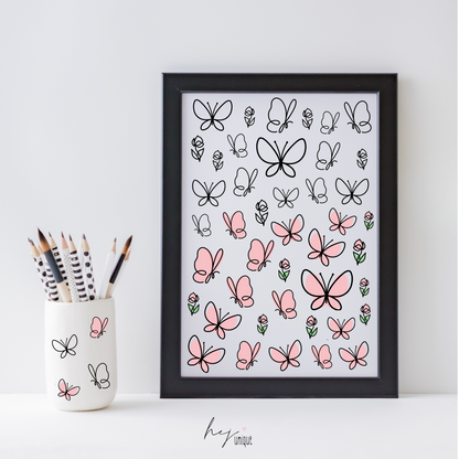 Rub On Aufkleber Schmetterlinge A5 Warum du unsere Rub-Ons lieben wirst:  ✔ Randloser Premium-Look   ✔ Besondere Haptik   ✔ Präzise Platzierung dank transparenter Trägerfolie  ✔ Wasser- und kratzfest // Hitze- und UV-beständig   ✔ Starke Haftung auf Glas, Keramik, Holz, Raysin u.v.m.  ✔ Langlebig und hochwertig verarbeitet  ✔ Auch gewerblich nutzbar – keine zusätzliche Lizenz nötig