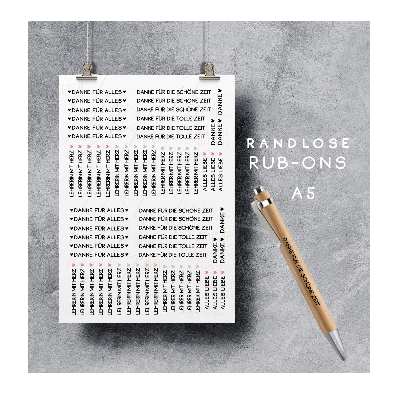 Rub On Aufkleber Lehrerin mit Herz Mini zB für Kugelschreiber Warum du unsere Rub-Ons lieben wirst:  ✔ Randloser Premium-Look   ✔ Besondere Haptik   ✔ Präzise Platzierung dank transparenter Trägerfolie  ✔ Wasser- und kratzfest // Hitze- und UV-beständig   ✔ Starke Haftung auf Glas, Keramik, Holz, Raysin u.v.m.  ✔ Langlebig und hochwertig verarbeitet  ✔ Auch gewerblich nutzbar – keine zusätzliche Lizenz nötig