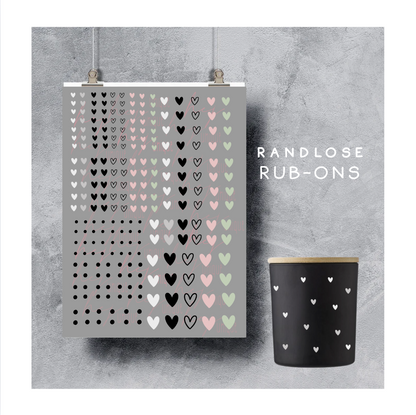 Rub On Aufkleber Herzen 2.0 A5 Warum du unsere Rub-Ons lieben wirst:  ✔ Randloser Premium-Look   ✔ Besondere Haptik   ✔ Präzise Platzierung dank transparenter Trägerfolie  ✔ Wasser- und kratzfest // Hitze- und UV-beständig   ✔ Starke Haftung auf Glas, Keramik, Holz, Raysin u.v.m.  ✔ Langlebig und hochwertig verarbeitet  ✔ Auch gewerblich nutzbar – keine zusätzliche Lizenz nötig
