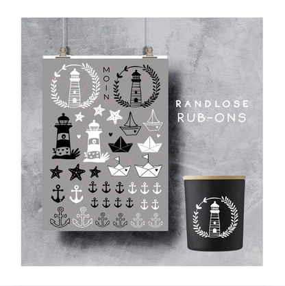 Rub On Aufkleber Maritim 2 Leuchtturm Ahoi Anker A5 Warum du unsere Rub-Ons lieben wirst:  ✔ Randloser Premium-Look   ✔ Besondere Haptik   ✔ Präzise Platzierung dank transparenter Trägerfolie  ✔ Wasser- und kratzfest // Hitze- und UV-beständig   ✔ Starke Haftung auf Glas, Keramik, Holz, Raysin u.v.m.  ✔ Langlebig und hochwertig verarbeitet  ✔ Auch gewerblich nutzbar – keine zusätzliche Lizenz nötig