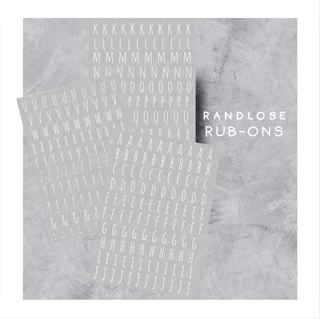 Rub On Aufkleber Buchstaben-Set Alphabet Personalisierung A5 Warum du unsere Rub-Ons lieben wirst:  ✔ Randloser Premium-Look   ✔ Besondere Haptik   ✔ Präzise Platzierung dank transparenter Trägerfolie  ✔ Wasser- und kratzfest // Hitze- und UV-beständig   ✔ Starke Haftung auf Glas, Keramik, Holz, Raysin u.v.m.  ✔ Langlebig und hochwertig verarbeitet  ✔ Auch gewerblich nutzbar – keine zusätzliche Lizenz nötig