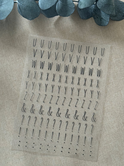 Rub On Aufkleber Buchstaben-Set Alphabet Personalisierung A5 Warum du unsere Rub-Ons lieben wirst:  ✔ Randloser Premium-Look   ✔ Besondere Haptik   ✔ Präzise Platzierung dank transparenter Trägerfolie  ✔ Wasser- und kratzfest // Hitze- und UV-beständig   ✔ Starke Haftung auf Glas, Keramik, Holz, Raysin u.v.m.  ✔ Langlebig und hochwertig verarbeitet  ✔ Auch gewerblich nutzbar – keine zusätzliche Lizenz nötig