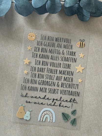 Rub On Aufkleber Affirmationen grün A5 Warum du unsere Rub-Ons lieben wirst:  ✔ Randloser Premium-Look   ✔ Besondere Haptik   ✔ Präzise Platzierung dank transparenter Trägerfolie  ✔ Wasser- und kratzfest // Hitze- und UV-beständig   ✔ Starke Haftung auf Glas, Keramik, Holz, Raysin u.v.m.  ✔ Langlebig und hochwertig verarbeitet  ✔ Auch gewerblich nutzbar – keine zusätzliche Lizenz nötig