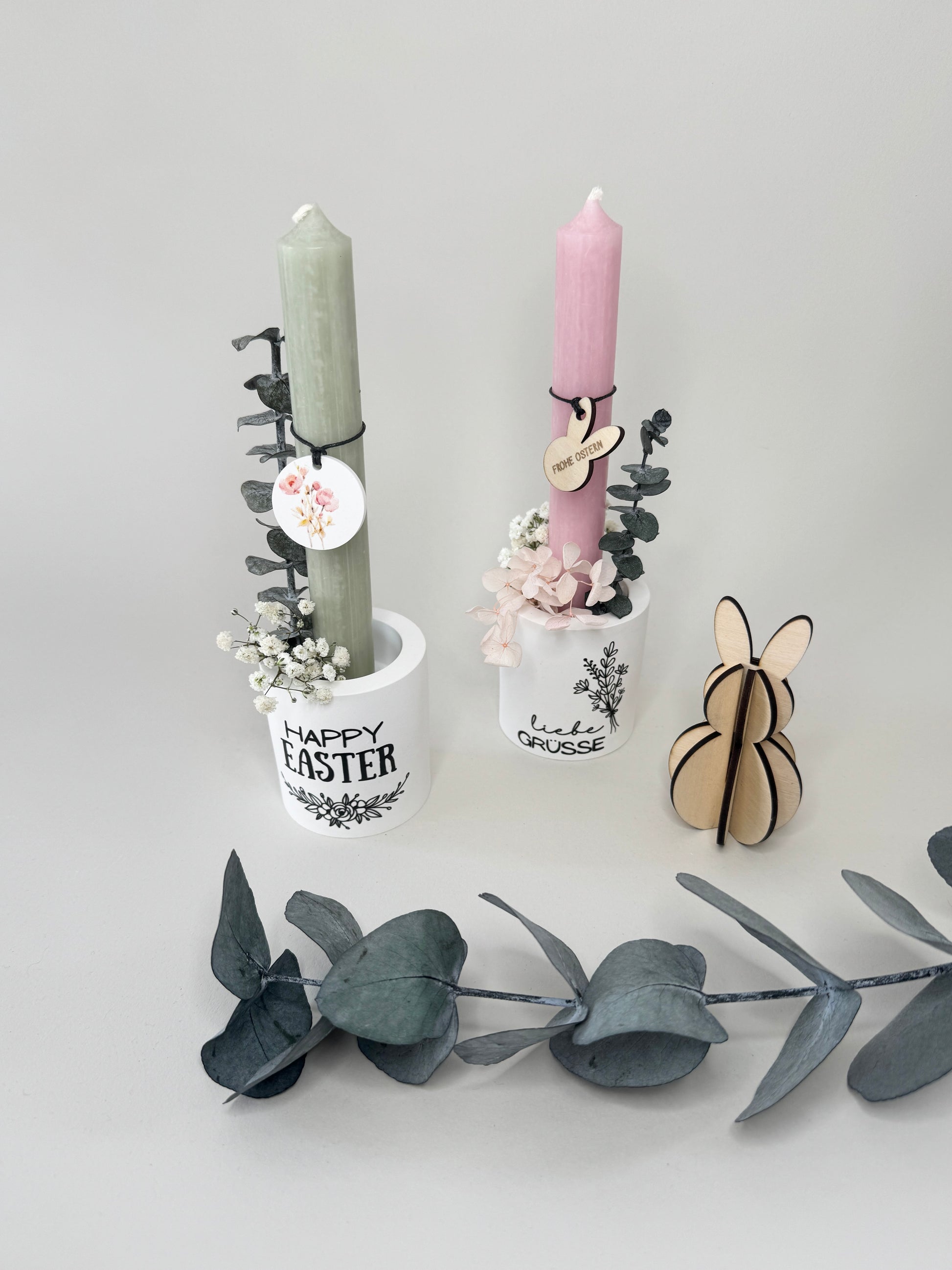 Rub On Aufkleber Frühling Ostern A5 Warum du unsere Rub-Ons lieben wirst:  ✔ Randloser Premium-Look   ✔ Besondere Haptik   ✔ Präzise Platzierung dank transparenter Trägerfolie  ✔ Wasser- und kratzfest // Hitze- und UV-beständig   ✔ Starke Haftung auf Glas, Keramik, Holz, Raysin u.v.m.  ✔ Langlebig und hochwertig verarbeitet  ✔ Auch gewerblich nutzbar – keine zusätzliche Lizenz nötig