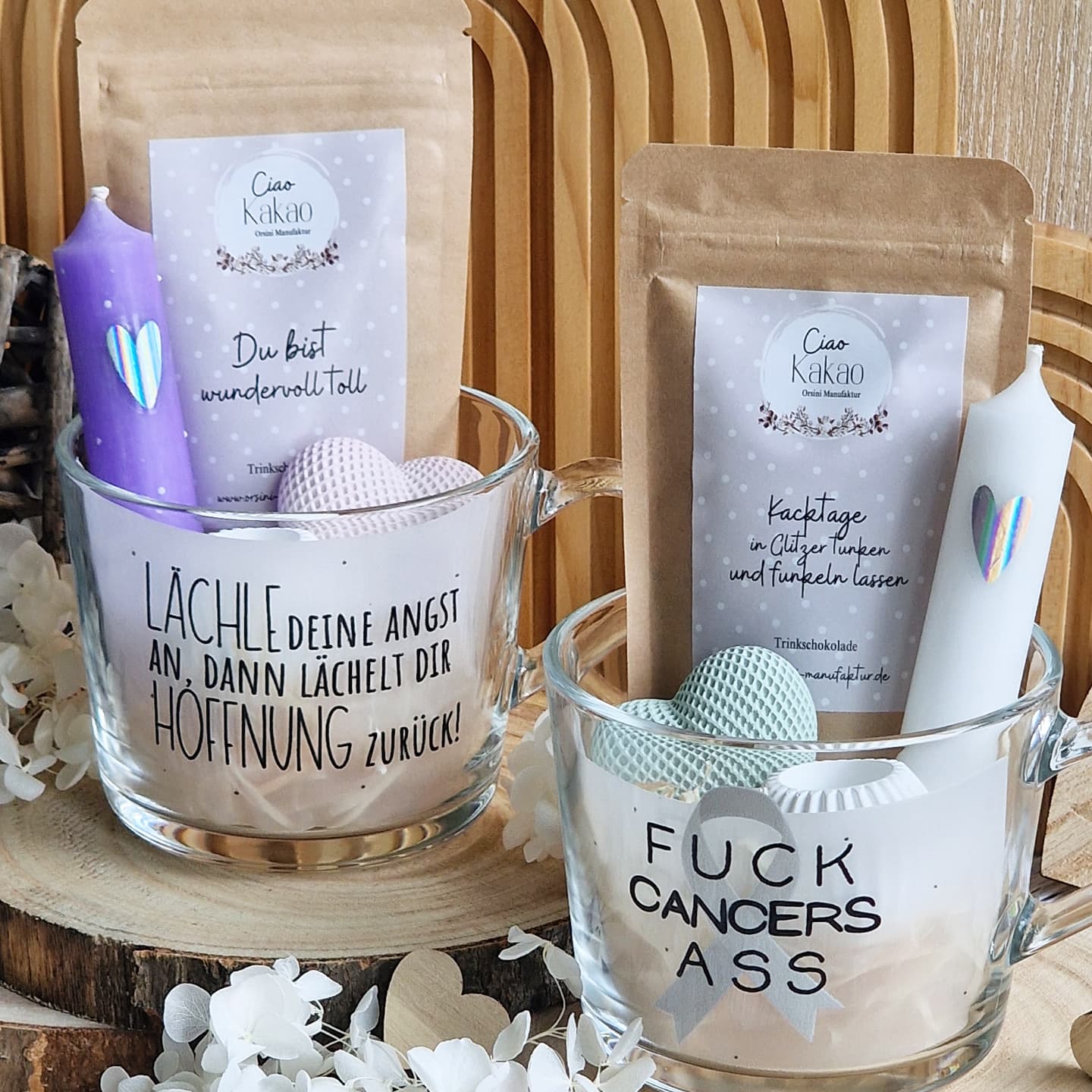 Rub On Aufkleber Fuck Cancer A5 Warum du unsere Rub-Ons lieben wirst:  ✔ Randloser Premium-Look   ✔ Besondere Haptik   ✔ Präzise Platzierung dank transparenter Trägerfolie  ✔ Wasser- und kratzfest // Hitze- und UV-beständig   ✔ Starke Haftung auf Glas, Keramik, Holz, Raysin u.v.m.  ✔ Langlebig und hochwertig verarbeitet  ✔ Auch gewerblich nutzbar – keine zusätzliche Lizenz nötig