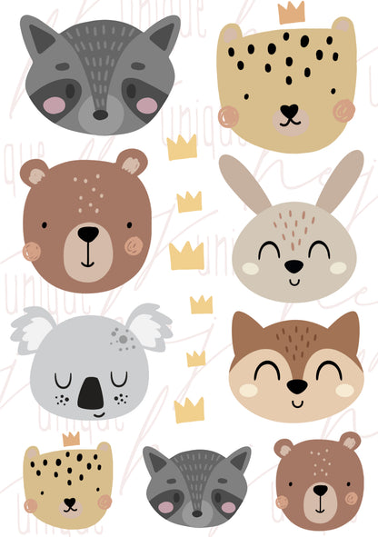 Rub On Aufkleber Tierköpfe A5 Warum du unsere Rub-Ons lieben wirst:  ✔ Randloser Premium-Look   ✔ Besondere Haptik   ✔ Präzise Platzierung dank transparenter Trägerfolie  ✔ Wasser- und kratzfest // Hitze- und UV-beständig   ✔ Starke Haftung auf Glas, Keramik, Holz, Raysin u.v.m.  ✔ Langlebig und hochwertig verarbeitet  ✔ Auch gewerblich nutzbar – keine zusätzliche Lizenz nötig