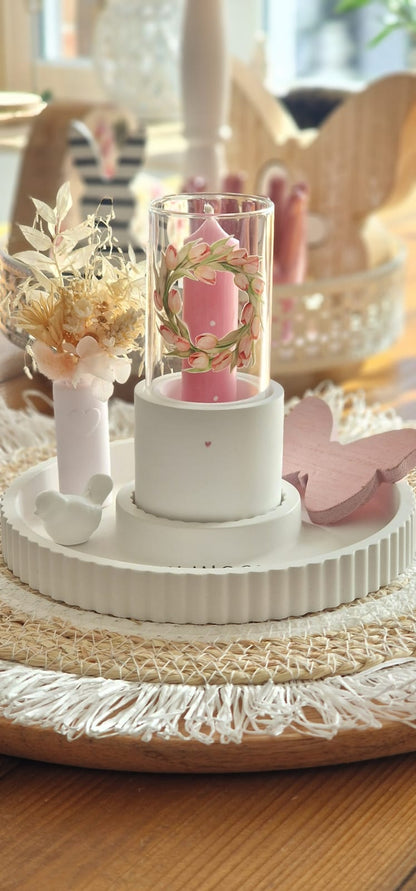 Rub On Aufkleber Tulpenliebe Frühling A5 Warum du unsere Rub-Ons lieben wirst:  ✔ Randloser Premium-Look   ✔ Besondere Haptik   ✔ Präzise Platzierung dank transparenter Trägerfolie  ✔ Wasser- und kratzfest // Hitze- und UV-beständig   ✔ Starke Haftung auf Glas, Keramik, Holz, Raysin u.v.m.  ✔ Langlebig und hochwertig verarbeitet  ✔ Auch gewerblich nutzbar – keine zusätzliche Lizenz nötig